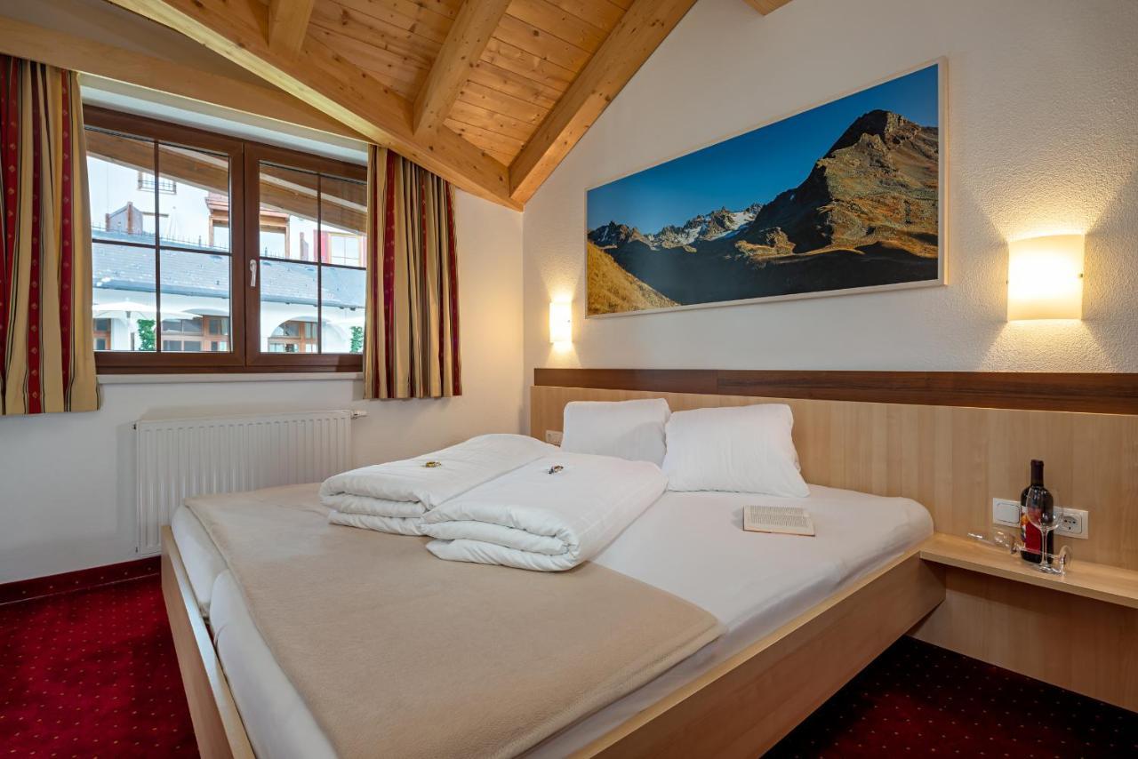 Apart-Hotel Aurora Fiss Esterno foto